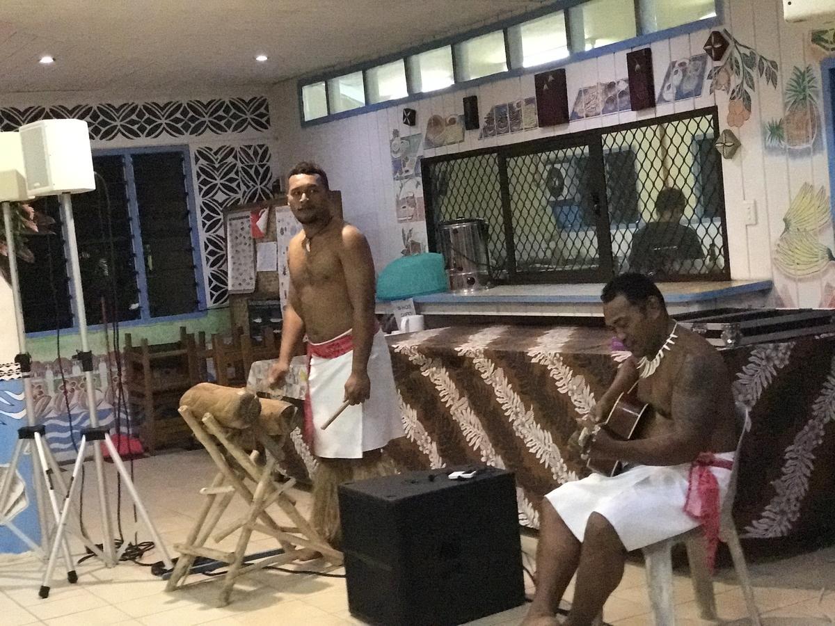 Litia Sini Beach Fales Lalomanu Екстериор снимка